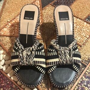 Dolce Vita Women's Black and Beige Slide Sandals